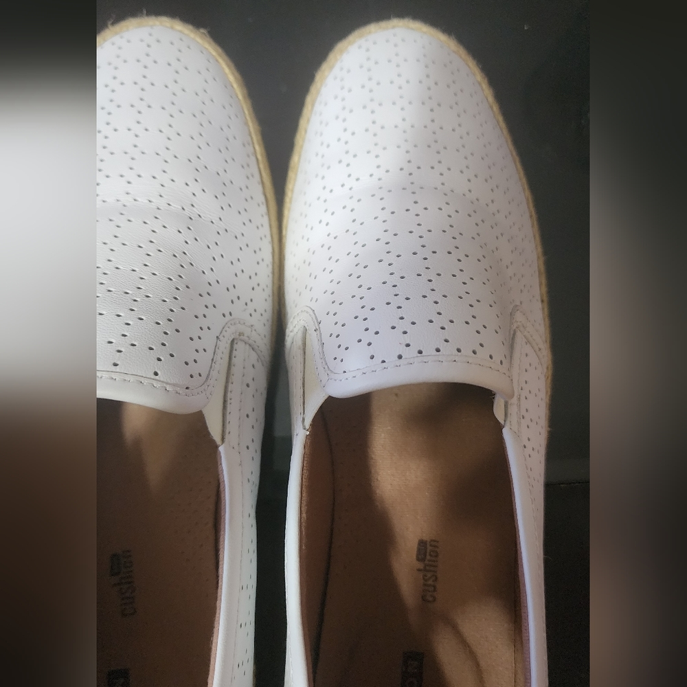 Women white flats clarks size 10 espadrille - Picture 9 of 9